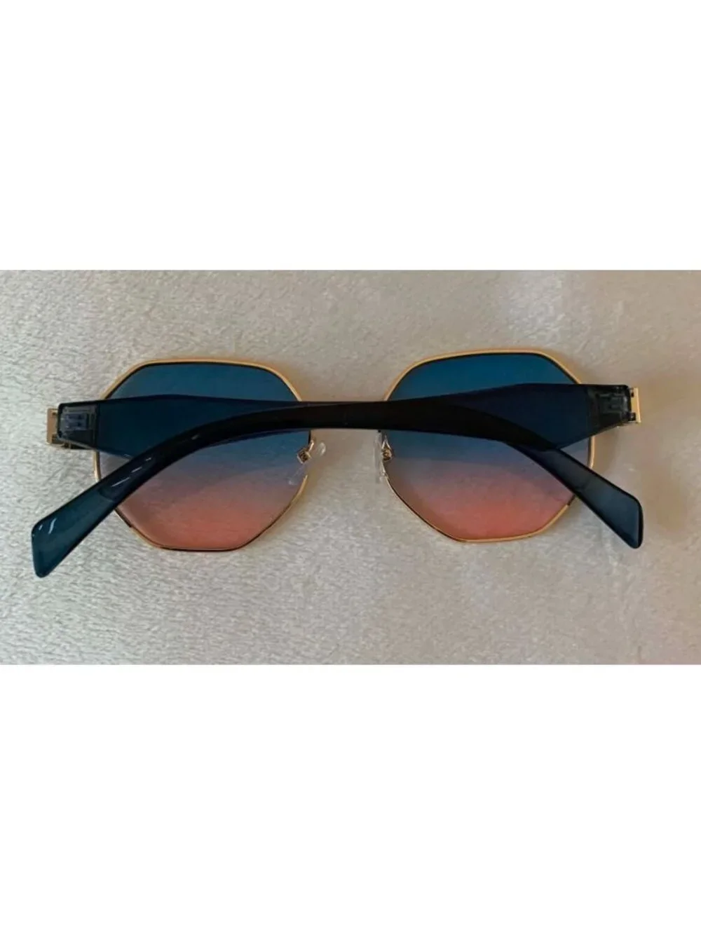 Unisex Vintage Style Octagonal Gold Frame Sunglasses W/ Blue-Pink Gradient Lens